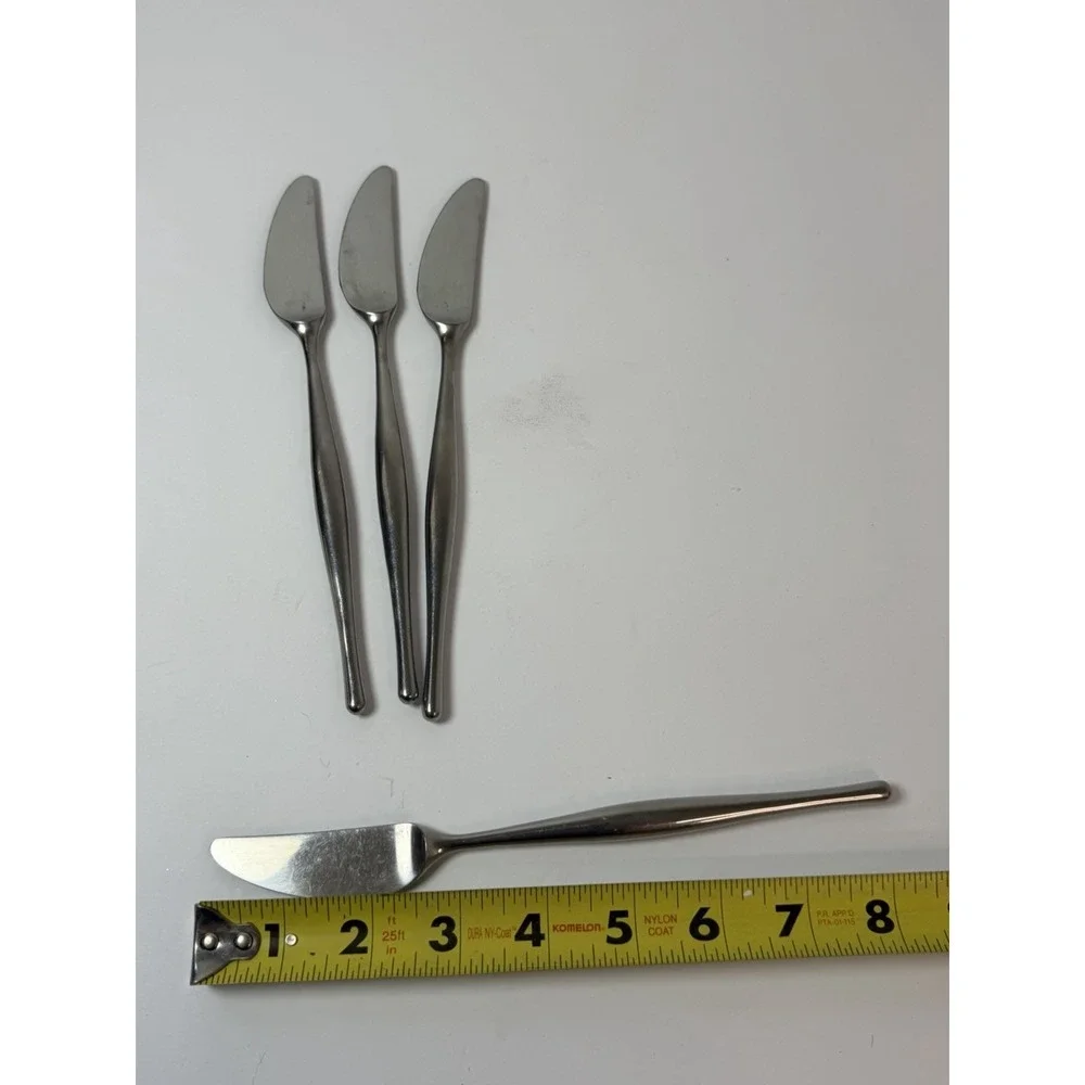 Lauffer by Towle Stainless 18/8 Norway DESIGN 3 - 4 Dinner‎ Knives 8 1/4